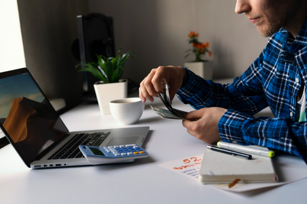 Side hustle tax uk
